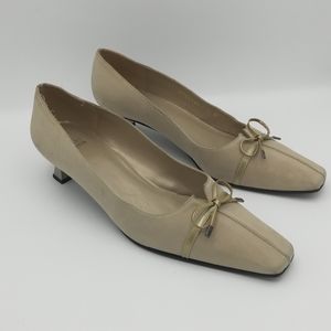 Stuart Weitzman Low Heel Pumps